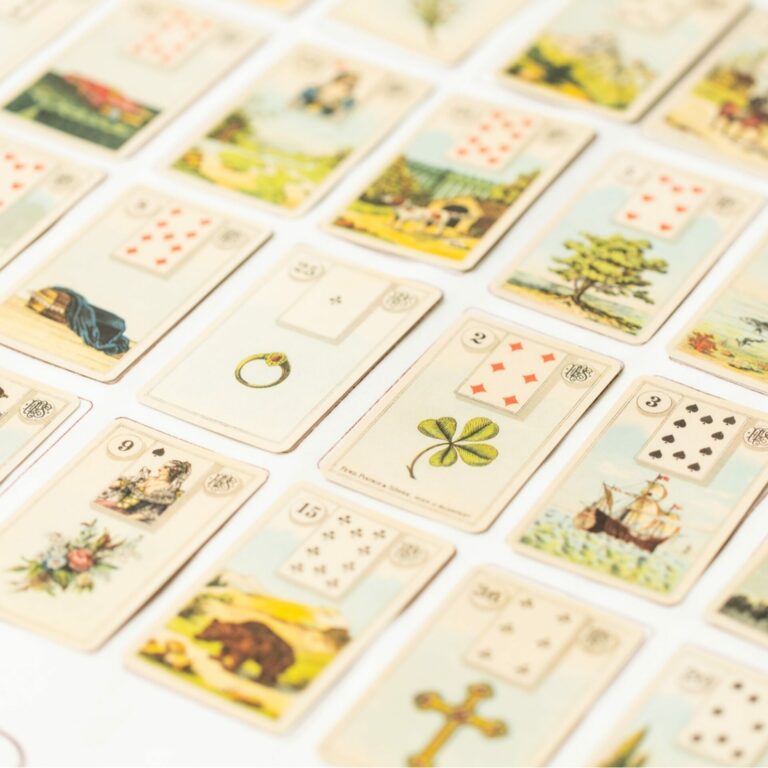 LENORMAND KĀRŠU PADZIĻINĀTIE KURSI