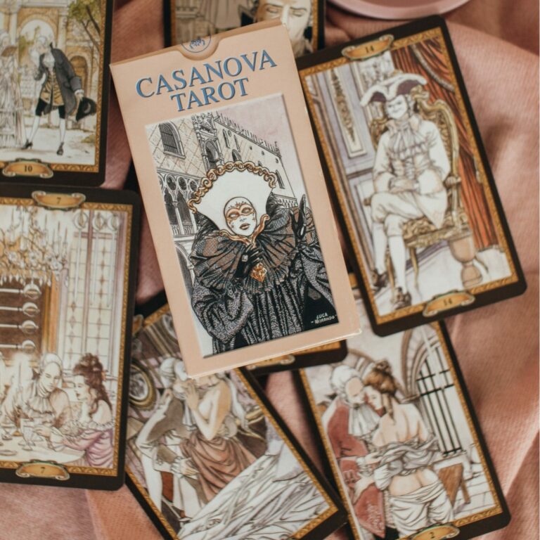 KAZANOVAS EROTISKĀS TARO KĀRTIS