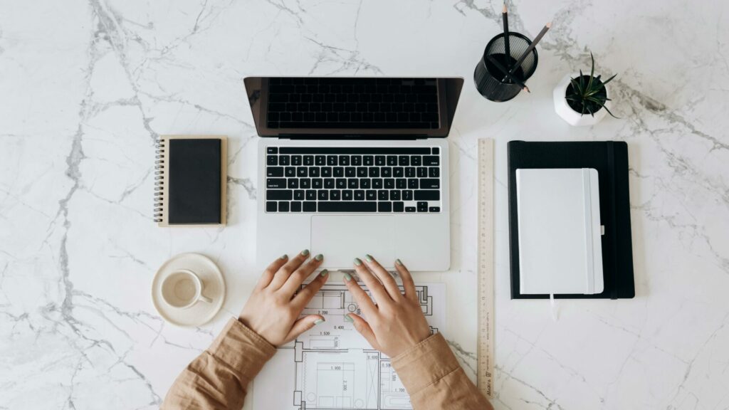 MEKLĒJAM FREELANCE KLIENTU PIESAISTES VĒSTNESI