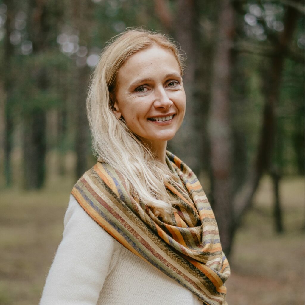 Ināra Lisecka / kursi enerģiju medicīnā un enerģētiskā testēšanā