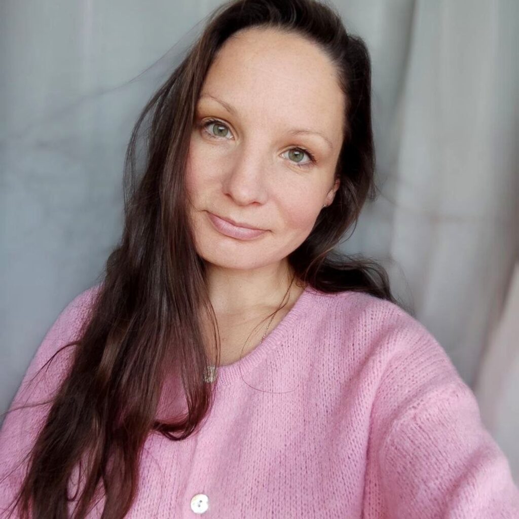 Elina Exploring Astrology