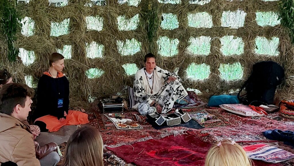 AMAZONES AUGU CEREMONIJAS galerijas attēls 4