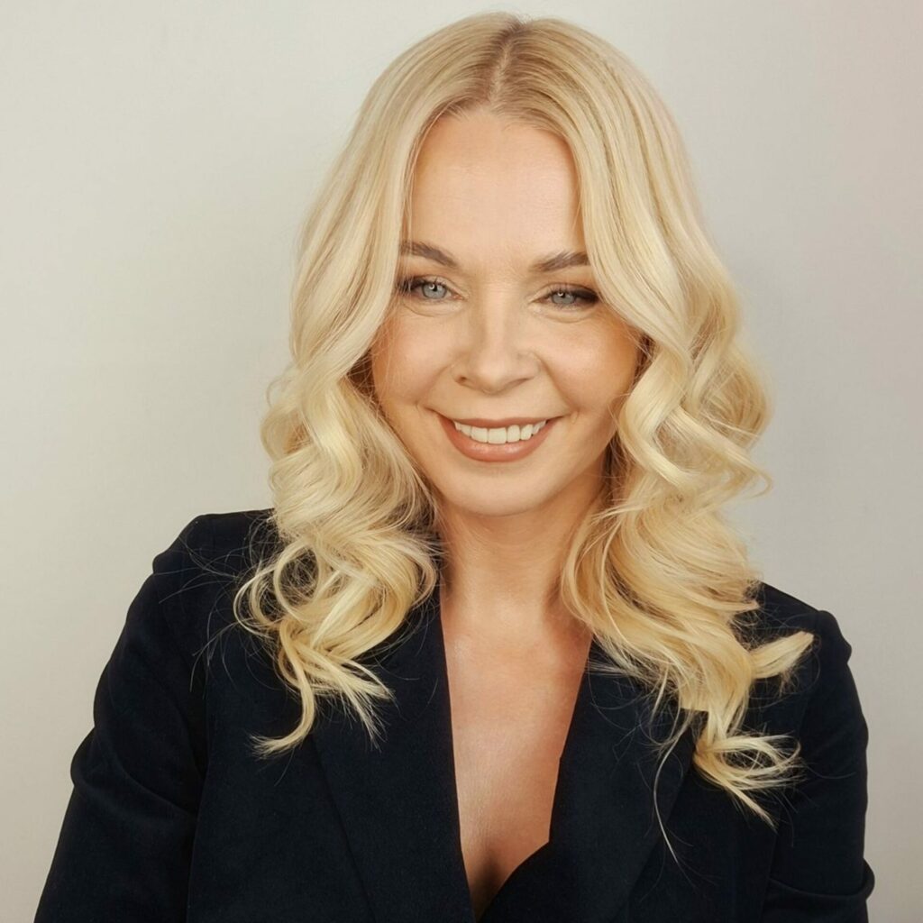 LIĀNA TUMŠEVICA / MEDITĀCIJAS / APZINĀTAS ELPOŠANAS PASNIEDZĒJA/ SESIJAS RĪGĀ, LIEPĀJĀ UN ONLINE