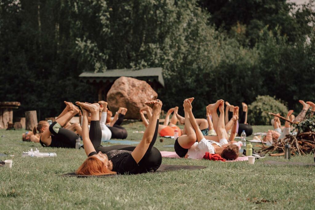 Gaismotā miera joga/ Gaismas Plūsmas platforma/ Intuitīvu kustību plūsma/ Apzināta elpa/ Meditācija/ Dziedinoša pieeja galerijas attēls 8